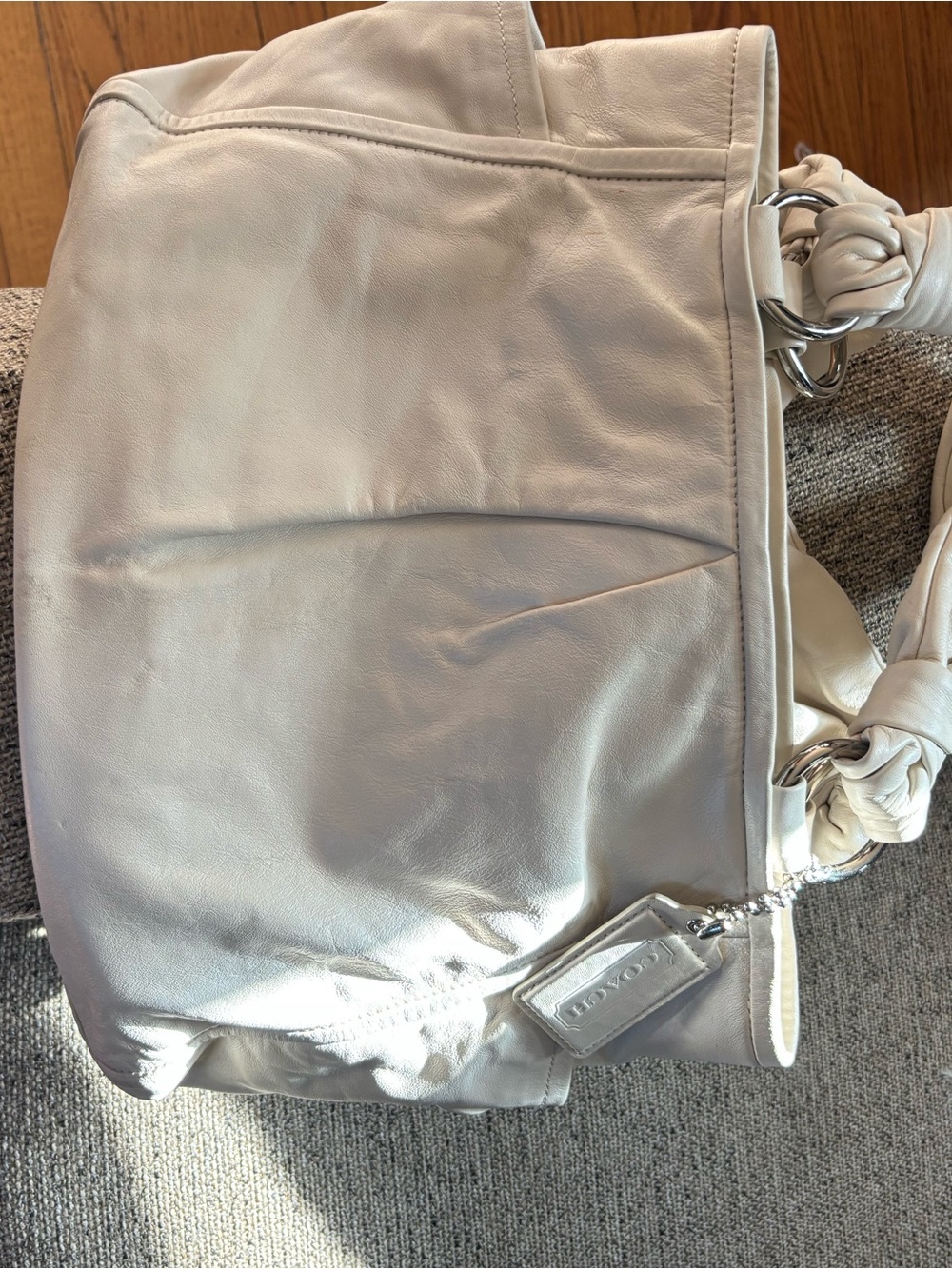 Coach Off White Leather Shoulder Tote with Turnlock Detail - Picture 8 of 15